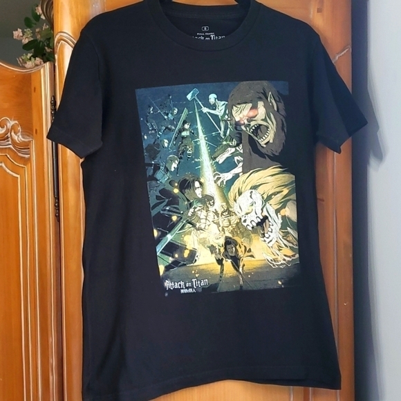 ATTACK OF TITAN, FINAL SEASON BLACK TEE. SIZE SMALL. - Picture 1 of 8